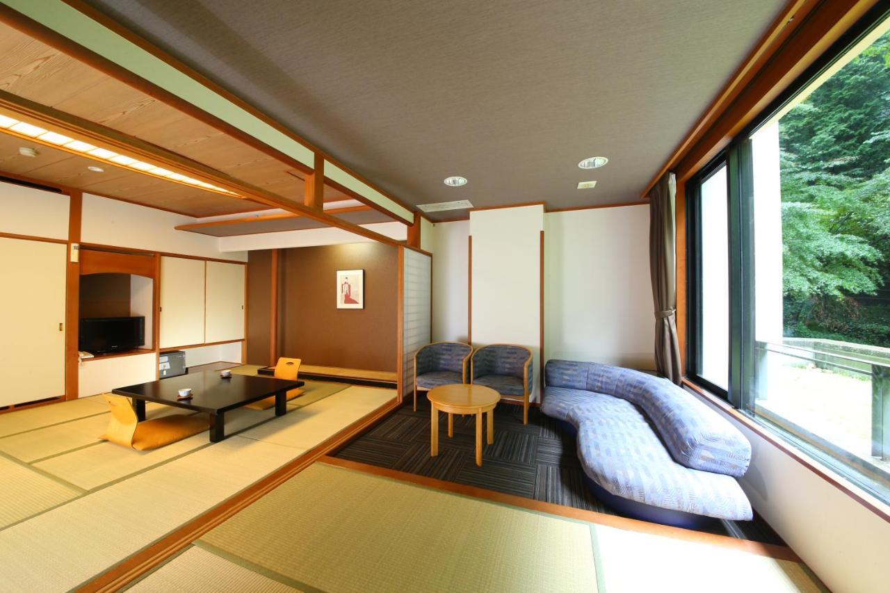 Hotel Ooedo Onsen Monogatari Ikaho Shibukawa Zewnętrze zdjęcie