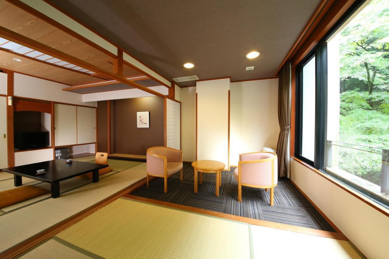 Hotel Ooedo Onsen Monogatari Ikaho Shibukawa Zewnętrze zdjęcie